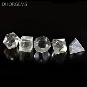 ชุดหินควอตซ์คริสตัลสีขาวธรรมชาติทรงเรขาคณิต 5 ชิ้น สำหรับทำเครื่องประดับ ขายส่ง - Product Image 2