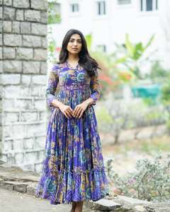 ชุดเดรสมิดิทรงเอไลน์ผ้ามัสลินลายดอกไม้สไตล์อินเดีย คอวี ผ้าไม่ยับ ดีไซน์ใหม่ล่าสุดสำหรับผู้หญิง - Product Image 1