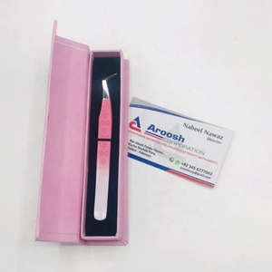 Vente en gros d'une pince à épiler professionnelle solide en acier inoxydable en forme de cœur, pointe en fibre pointue durable de couleur ombrée - Product Image 1