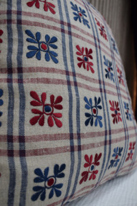Red <b>Blue</b> Floral Embroidered Cushion Cover 100% Linen Plaid Decorative <b>Throw</b> Pillow Cover Home Sofa Decor Wholesale Manufacturer - Product Image 4