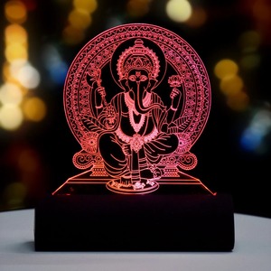 Lampe décorative LED 3D Illusion Ganesh Murti pour tableau de bord de voiture, alimentée par USB, la plus vendue, disponible à la vente - Product Image 1