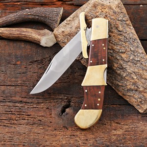 Cuchillo Plegable de Acero Inoxidable con Hoja de Acero Inoxidable, Mango de Latón y Madera, Funda de Cuero Personalizada, Cuchillo de Bolsillo EDC para Caza, Camping y Actividades al Aire Libre - Product Image 4