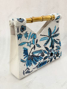 Fabricante de Bolsos de Mano con Cuentas Azules, Motivo Botánico, Bolsos de Resort, Venta al por Mayor, OEM, Bolsos Artesanales, Exportación, Marca Privada, Suministro a Granel - Product Image 4