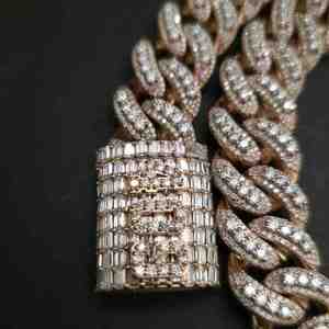Elegant Full Iced Out 18MM <b>Link</b> <b>Cuban</b> <b>Chain</b> Moissanite Platinum Plated 925 Sterling <b>Silver</b> for Hip Hop Jewelry-Customized Gift - Product Image 6