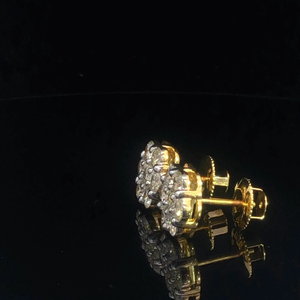 Elegantes Pendientes de Flor con Diamantes Pavé de Plata de Ley 925, Engaste de Puntas, Premium, para Boda, Fiesta o Uso Diario - Product Image 6