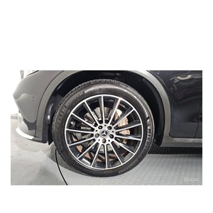 Mercedes-Benz GLC-Class GLC250 d 4MATIC Juin 2017 118 302 km Diesel Automatique Sièges en cuir Volant à gauche Caméra de recul - Product Image 5