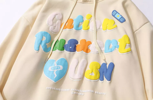 Sudaderas con capucha para hombre con logotipos en relieve y marca discreta para un aspecto premium sin el alto costo que va con ello. - Product Image 6