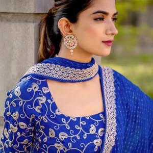 Sari en Georgette Brodé Traditionnel KV avec Motif Bandhani - Product Image 1