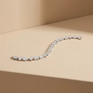 Brazalete Ajustable Personalizado con Diamantes de Corte Esmeralda, Chapado en Oro de 14k, Certificado IGI, OEM/ODM, RAMDUT IMPEX RD-TB0116, Joyería Fina - Product Image 1