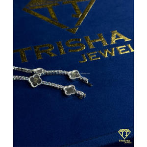กำไลข้อมือดีไซน์หรูหราประดับเพชรโมอิสซาไนต์ VVS เงินแท้ 925 ดีไซน์แบบ Iced Out จาก Trisha Jewels - Product Image 5