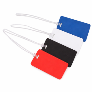 Etiquetas de equipaje de PVC para viaje, etiquetas de identificación de goma suave personalizadas para uso comercial y promocional - Product Image 1