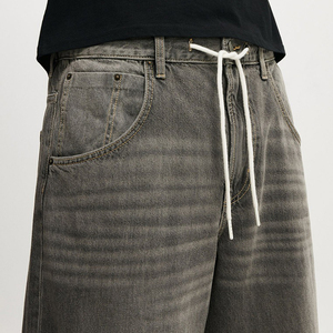 Jeans OEM de hombre con cordón, súper anchos, de mezclilla lavada color carbón, estilo Y2K, holgados, de pierna extragrande, desgastados, con efecto deshilachado, minimalistas y limpios. - Product Image 2