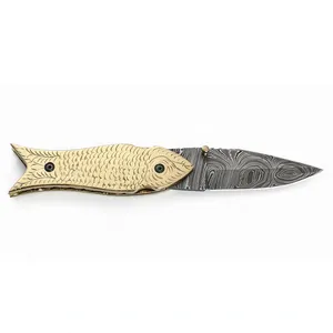 Navaja Plegable con Mango Decorado en Tono Dorado, Hoja con Diseño y Forma de Cola de Pez, para Equipo de Camping y Exhibición de Cuchillos Coleccionables - Product Image 4