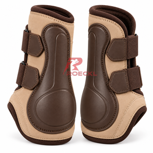 Bottes de brossage pour chevaux confortables, conçues avec des matériaux flexibles, des sangles fiables et un rembourrage de soutien pour un usage régulier. - Product Image 3