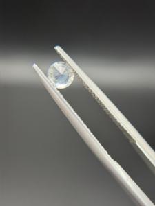 Pierre de saphir blanc naturel de 4,5 mm, 0,40 carat, taille brillant ronde, pierre précieuse lâche avec jeu de couleurs, Sri Lanka, pour la fabrication de bijoux - Product Image 2