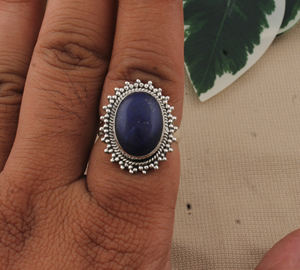 Anillo de Plata de Ley 925 Vintage con Engaste de Bisel para Mujer, Piedra Preciosa de Lapislázuli Natural, Corte Brillante, Hecho a Mano, Estilo Bohemio Clásico para Bodas y Fiestas - Product Image 1