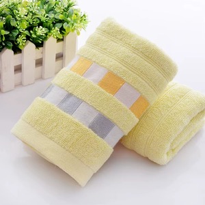 Toallas de Mano al por Mayor, de Algodón Premium, Alta Densidad, Suaves, Absorbentes, de Secado Rápido, para Baño, OEM, Personalizadas, Suministro al por Mayor, Diseño a Cuadros Rosa - Product Image 6