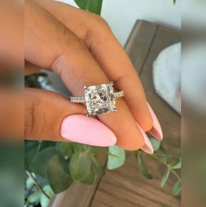 Anillo de lujo con diamante cultivado en laboratorio de corte cojín para mujer, oro de 9K, 14K, 18K, regalo de compromiso o boda, con certificación IGI SGL, 3 quilates - Product Image 2