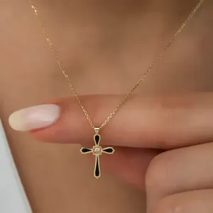 จี้เพชรโมอิสซาไนต์รูปกางเขน สร้อยคอเงินแท้ 925 ชุบทอง ดีไซน์ลำลอง/สปอร์ต สำหรับผู้หญิง เครื่องประดับทางศาสนา ของขวัญ น้ำหนัก 7 กรัม - Product Image 5