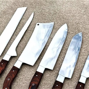 Ensemble de couteaux de chef professionnels en acier inoxydable de haute qualité avec lame tranchante, orientation pour droitier, manche en bois - Product Image 4