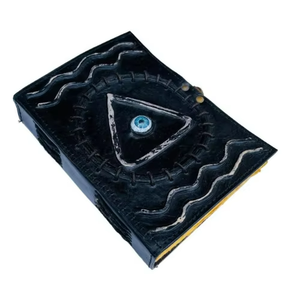 Carnet en cuir véritable Hocus Pocus 7x5 pouces, motif triangle œil maléfique, papier à bords festonnés classique, 120 pages vierges - Product Image 5