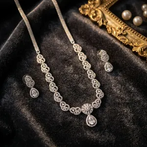 Parure de collier pour femme en laiton plaqué rhodium avec zircon, chaîne à maillons, pendentif goutte d'eau taille poire, bijoux tendance et originaux pour mariage - Product Image 2