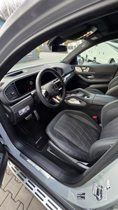 Mercedes Benz GLE 53 AMG SUV de luxe performant 4MATIC Intérieur haut de gamme Caractéristiques de sécurité avancées - Product Image 4