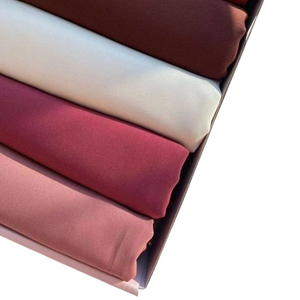 Bandana multifonction personnalisé pour femme – Style unique, décontracté, en satin élégant, utilisable en toutes saisons - Product Image 6