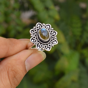 Bague en labradorite naturelle, argent sterling 925, pierre précieuse labradorite bleue feu, bijoux en pierre bleue flash, cadeau unique pour elle - Product Image 4