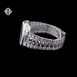 Montre de luxe pour homme en acier inoxydable, alliage, quartz, cadran carré, lunette sertie de moissanite, 20 mm, résistance à l'eau 10 bars - Product Image 3