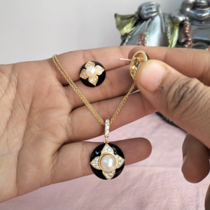 Conjunto de Colgantes de Perlas de Agua Dulce Chapadas en Oro, Fabricante Mayorista - Product Image 2