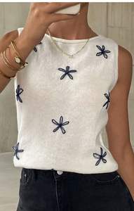 Chaleco de verano para mujer con bordado de cuentas y parches de fresa, papaya, palma tropical y langosta, hecho a mano, de algodón acanalado blanco, tipo camiseta sin mangas - Product Image 4