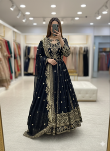 Robe de soirée haut de gamme en faux georgette avec broderie riche en sequins, manches longues, pantalon en soie beurrée et dupatta (UW 8028) DC - Product Image 4