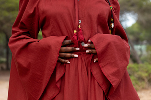 Robe longue féérique médiévale tendance 2026 en coton à manches cloche, style elfique bohème, vêtement féminin, robe maxi fantaisie Cottagecore - Product Image 2