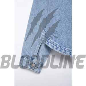 เสื้อแจ็คเก็ตยีนส์ทรง Trucker สำหรับผู้หญิง ยี่ห้อ BLOODLINE INTERNATIONAL แขนยาว คอปกติดกระดุม สีฟ้าฟอก ซักได้ ระบายอากาศได้ดี เป็นมิตรต่อสิ่งแวดล้อม เหมาะสำหรับฤดูหนาว - Product Image 4