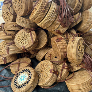 Bali Rattan Handmade Wicker Crossbody Bag Women Summer Beach Boho Style Casual Handbags Luxury Portable Vietnam Supplier OEM - Product Image 5