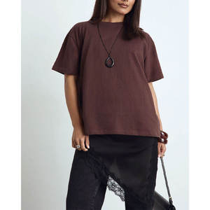 Camiseta de cuello redondo oversize para mujer, color marrón, corte holgado, manga corta, color sólido, 100% algodón jersey, transpirable. - Product Image 5