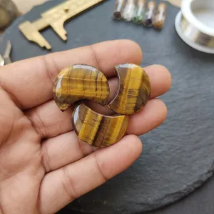 Cabochon en pierre naturelle Œil de tigre, forme croissant de lune brun doré, pierre lâche pour la fabrication de bijoux - Product Image 5
