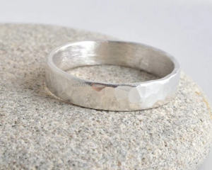 Anillo de Plata de Ley 925 de Alta Calidad al por Mayor, Clásico para Bodas y Fiestas, Hecho a Mano, Martillado, Banda Ancha, Engaste de Piedras Preciosas, Unisex - Product Image 4