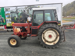 Tracteur agricole 1980 International Harvester 684 - Product Image 2
