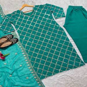 Conjunto de Pantalón y Top VASTRA COTTAGE en Faux Georgette con Bordado de Lentejuelas Hecho a Mano, Mangas de Encaje Moti y Forro Interior Micro - Product Image 6