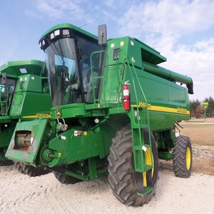 Machinerie agricole haute performance John Deere, moissonneuse-batteuse pour riz et blé, avec moteur puissant et efficace - Product Image 1