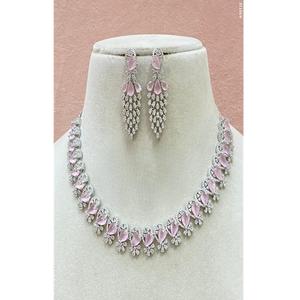 Ensemble collier et boucles d'oreilles en laiton plaqué argent de qualité supérieure avec zircon CZ pour femmes, cadeau de mariage tendance, bijoux - Product Image 1