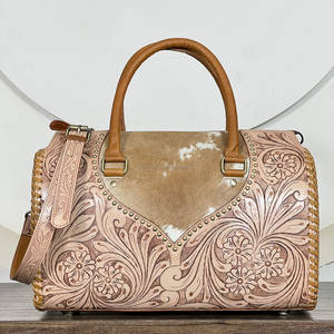 Ensemble de sacs de voyage en cuir de vachette Western personnalisé en 3 pièces, sac de voyage Speedy en cuir véritable floral fait main, collection de sacs à main pour unisexe - Product Image 3