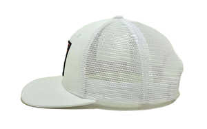 Gorras deportivas blancas bordadas para las cuatro estaciones, gorras trucker de 6 paneles con logo deportivo personalizado, sombreros de golf OEM de Vietnam para uso diario. - Product Image 2