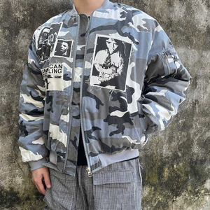 เสื้อแจ็คเก็ตบอมเบอร์ผ้าซาตินไหมคุณภาพสูงสำหรับผู้ชาย แจ็คเก็ตบอมเบอร์ผ้าซาตินแบบเย็บติดกัน ดีไซน์ใหม่ทันสมัยและมีสไตล์ - Product Image 5