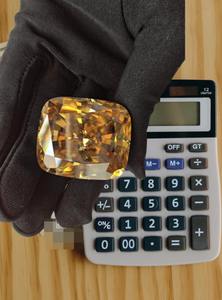 Diamante Moissanita de 143 quilates con corte cojín, color champán, para la elaboración de joyas. - Product Image 3