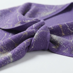 Châle tricoté personnalisé OEM ODM avec logo, poncho chaud doux au toucher pour l'hiver, écharpe pull, vente en gros d'usine, châles tricotés à franges pour femmes - Product Image 5