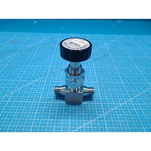 AMAT 316L 100201 Vacuum Process O-Ring <b>Seal</b> Used As Is Legacy Semiconductor Equipment Parts - Product Image 6
