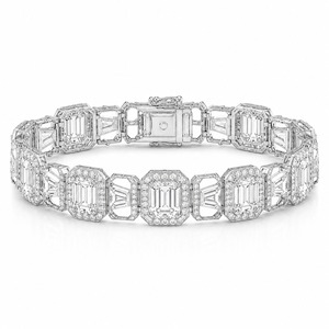 Bracelet de luxe personnalisé en or blanc 18 carats avec diamants taille émeraude, maillons tennis pavés géométriques et diamants de laboratoire - Product Image 1